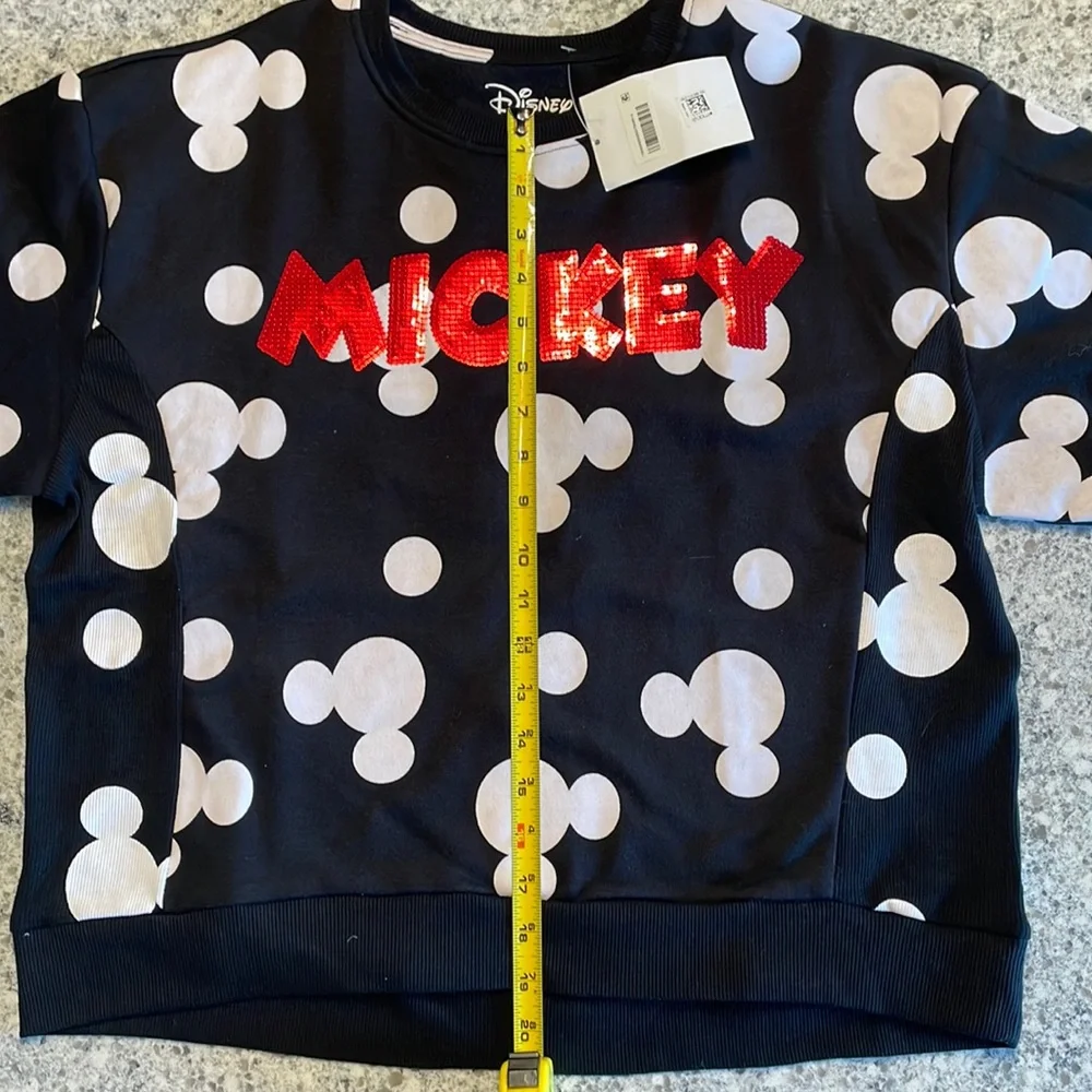 Disney Mickey Mouse Ears Logo sweatshirt. In great condition, size XL - Picture 6 of 10